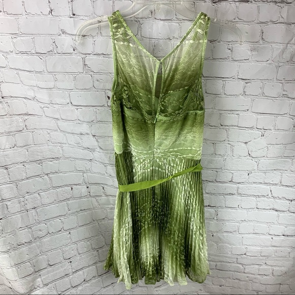 Betsey Johnson Lime Green Lace Dress - Picture 4 of 6